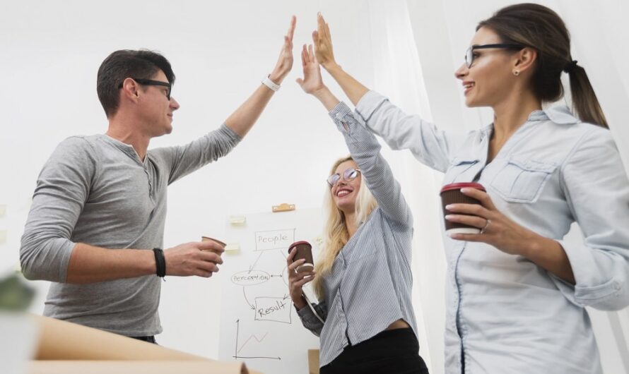 Как влиться в коллектив на новой работе?